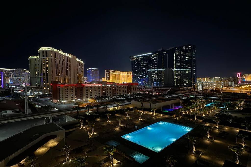 The Madonna At Mgm Signature Las Vegas Bagian luar foto